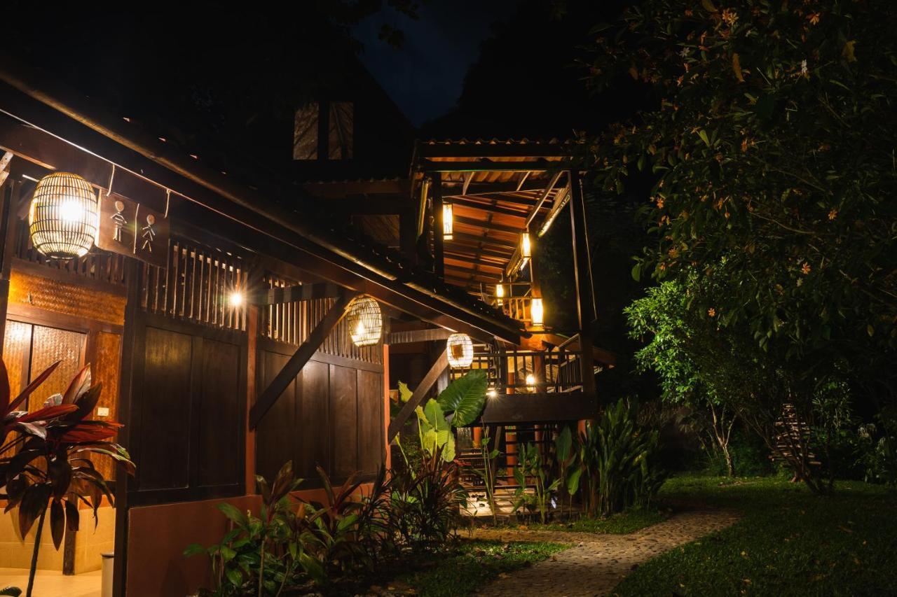 فندق Our Jungle House Khao Sok National Park المظهر الخارجي الصورة