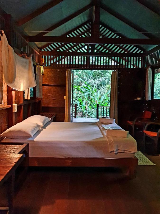 فندق Our Jungle House Khao Sok National Park المظهر الخارجي الصورة