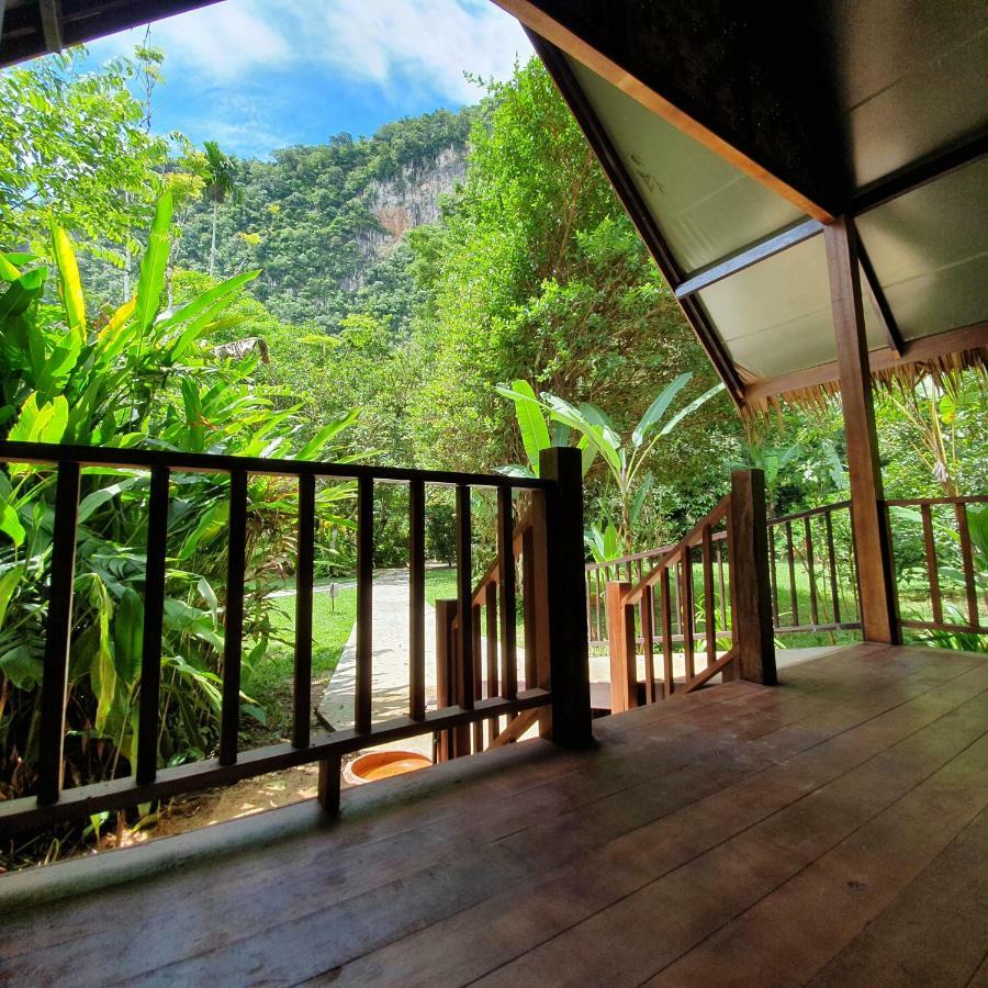 فندق Our Jungle House Khao Sok National Park المظهر الخارجي الصورة